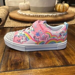 NIB!  Skechers Twinkle Toes Jumpin’ Clouds Sneakers Sz 2
